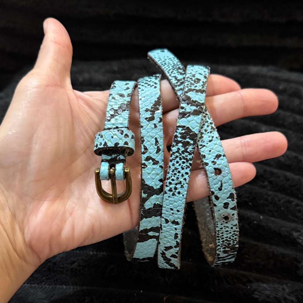 UO BDG Pebbled Snake Print Skinny Patterned Belt